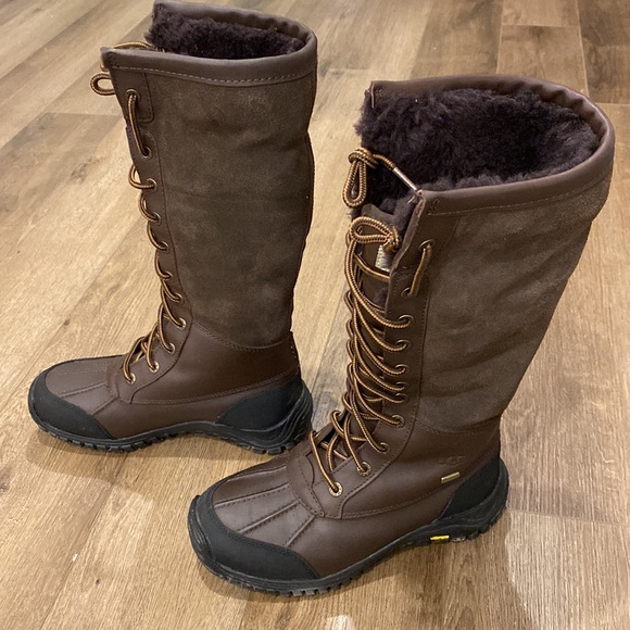 UGG | Adirondack Tall - Picture 4 of 7